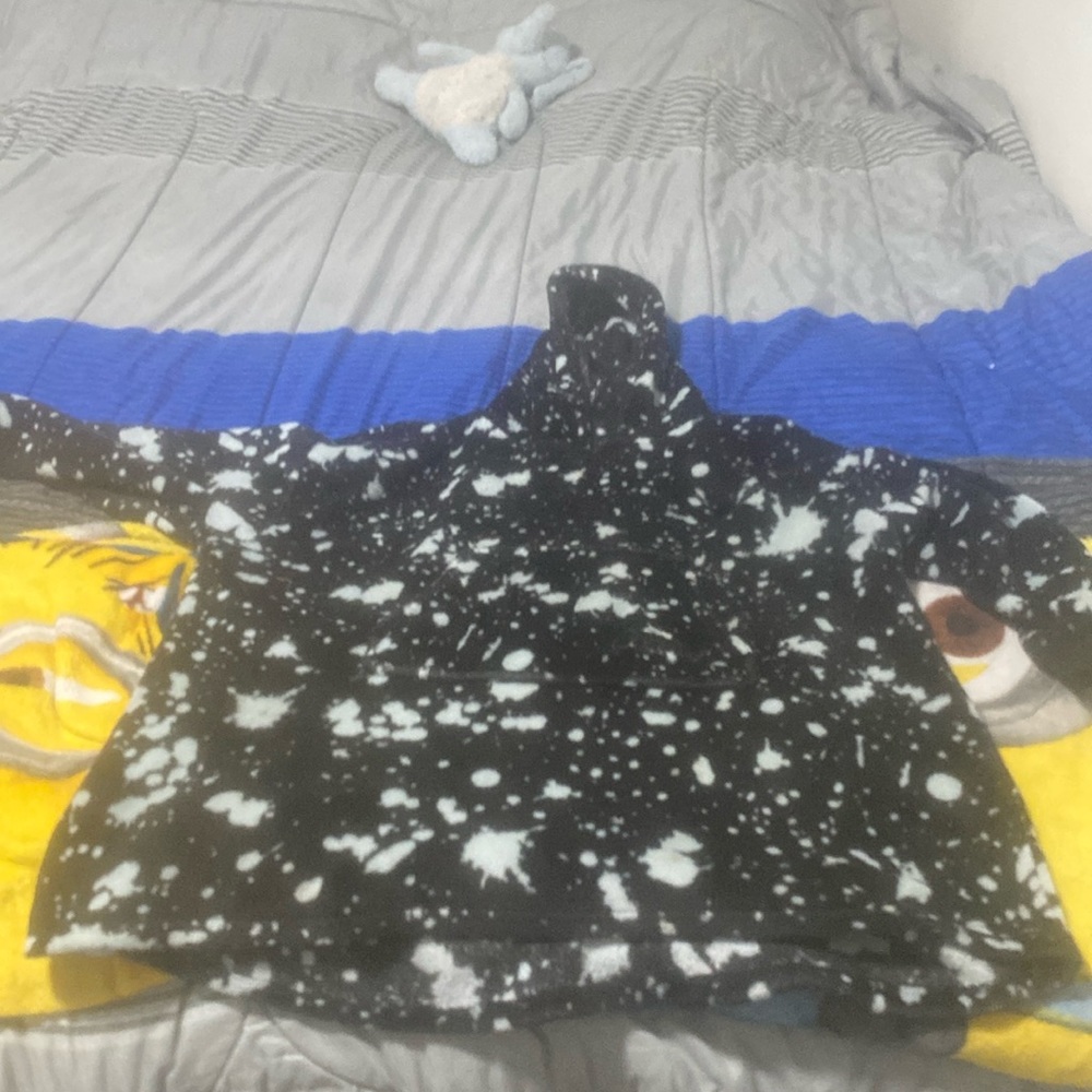 It is a comfortable sweater for kids